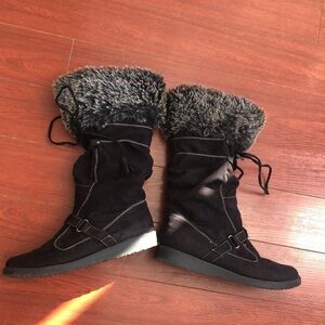 JellyPop Size  9.5 faux suede with zipper boots